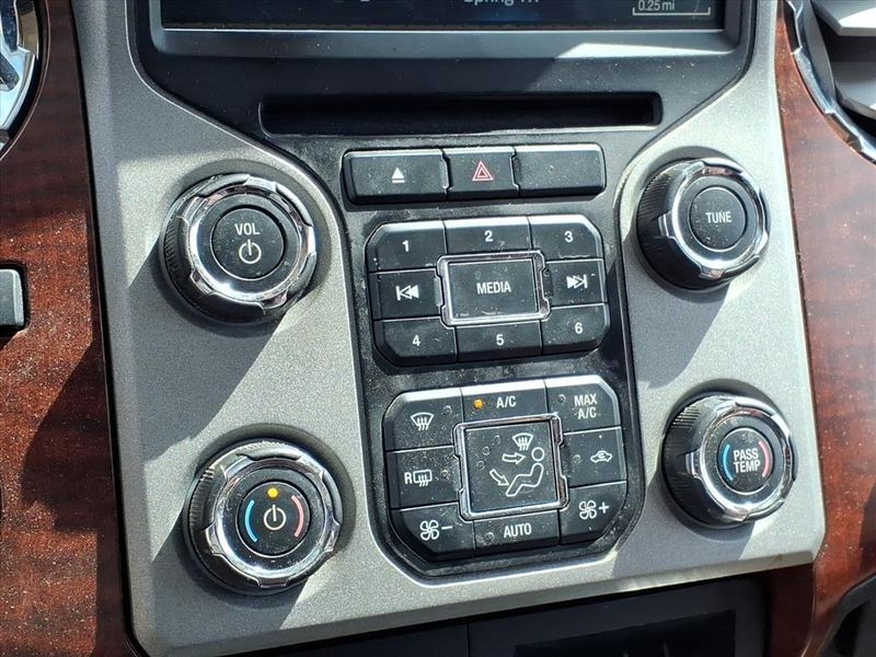 Used 2013 Ford F-250 King RanchImage 25