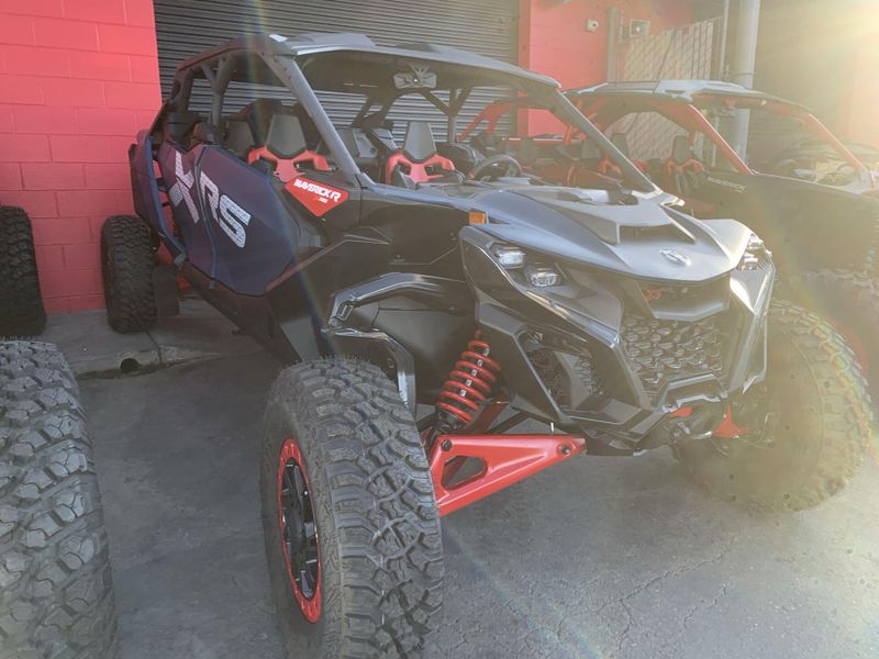 New 2025 Can-Am MAVERICK R MAX X RS WITH SMART-SHOX 999T DCT Image 5