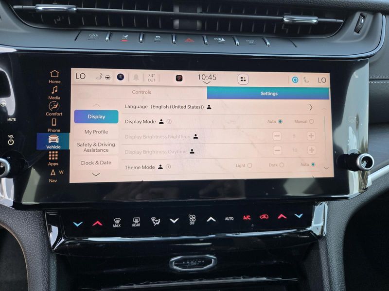 New 2026 Jeep Grand Cherokee Laredo Altitude 4x2