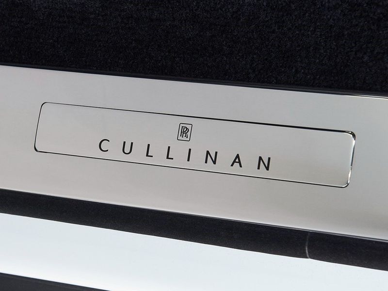 2024 Rolls-Royce Cullinan Image 23