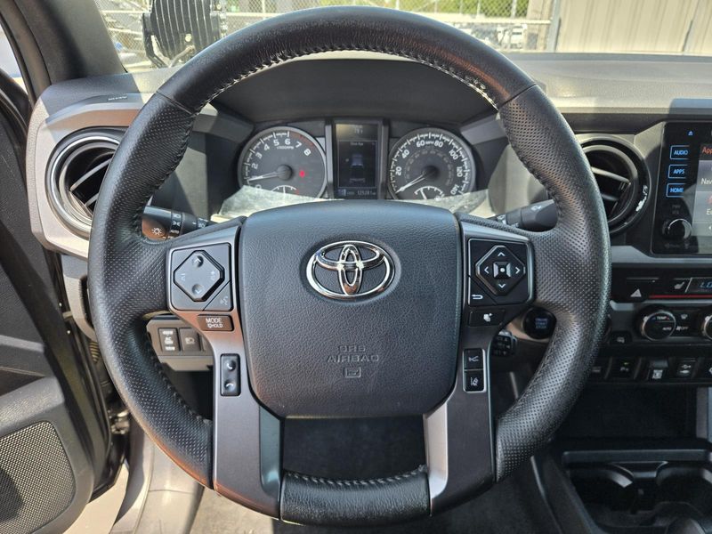 Used 2019 Toyota Tacoma TRD Off Road Double Cab 6' Bed V6 AT (Natl)