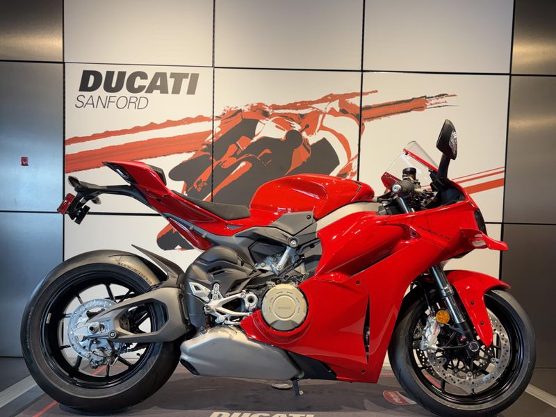 2026 Ducati PANIGALE V4