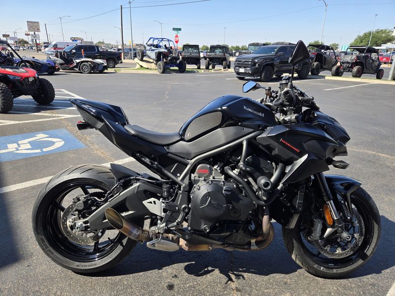 2021 Kawasaki Z H2 Base Image 4