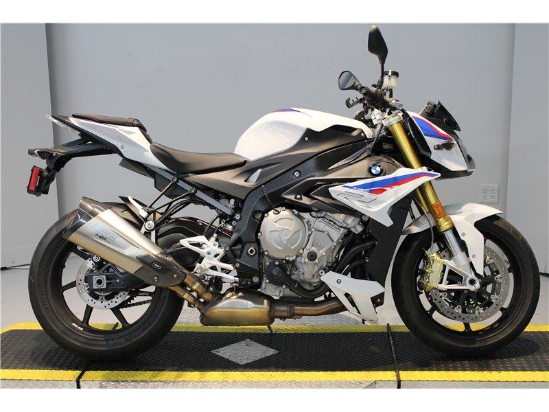 2021 BMW S 1000 RImage 1
