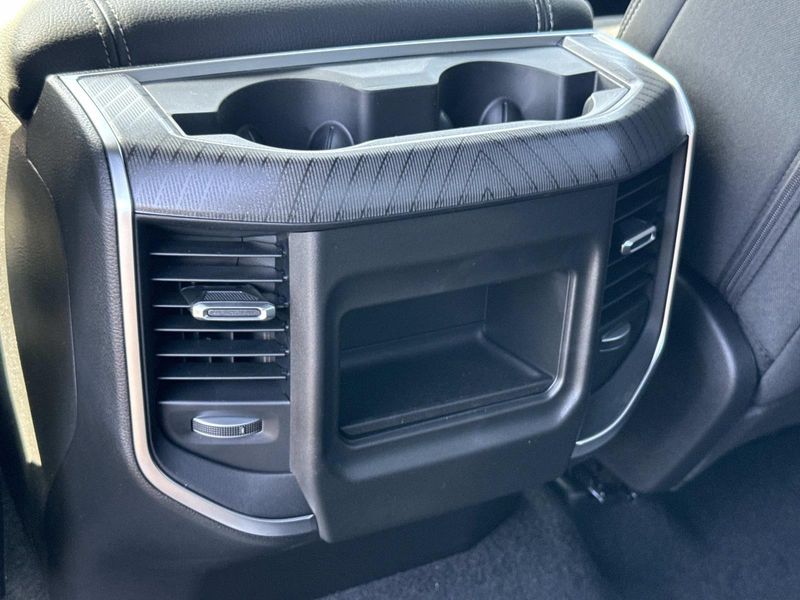 New 2026 RAM 1500 Express Crew Cab 4x4 5'7' Box