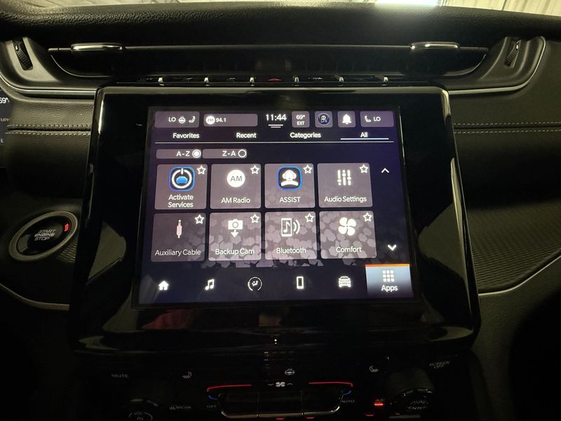 Used 2025 Jeep Grand Cherokee AltitudeImage 30