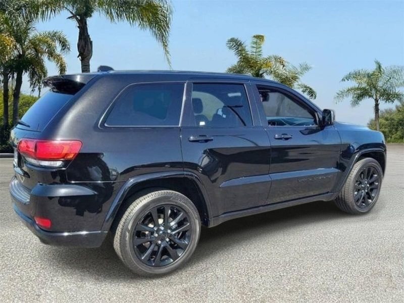 Used 2019 Jeep Grand Cherokee Altitude 4x2