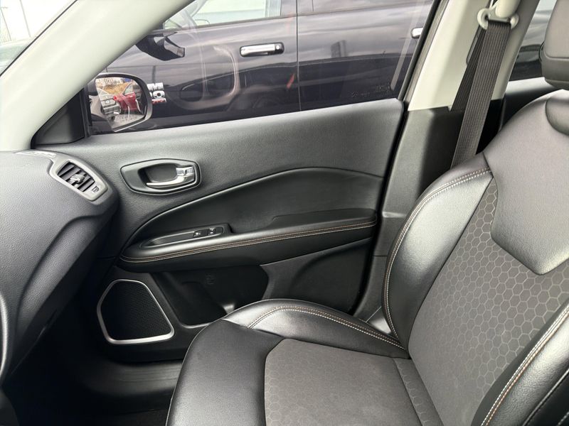 Used 2020 Jeep Compass LatitudeImage 27