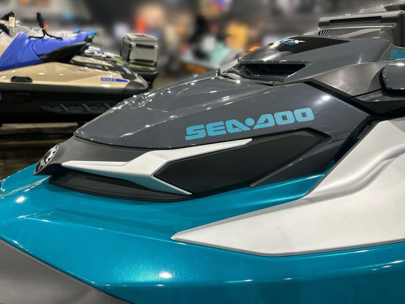 2025 Sea-Doo GTX LIMITED 325 (SOUND SYSTEM) Image 13