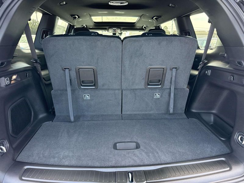 New 2026 Jeep Grand Cherokee L Limited Reserve 4x4