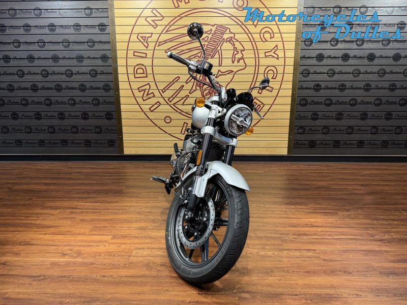 New 2024 Royal Enfield Super Meteor 650 Image 3