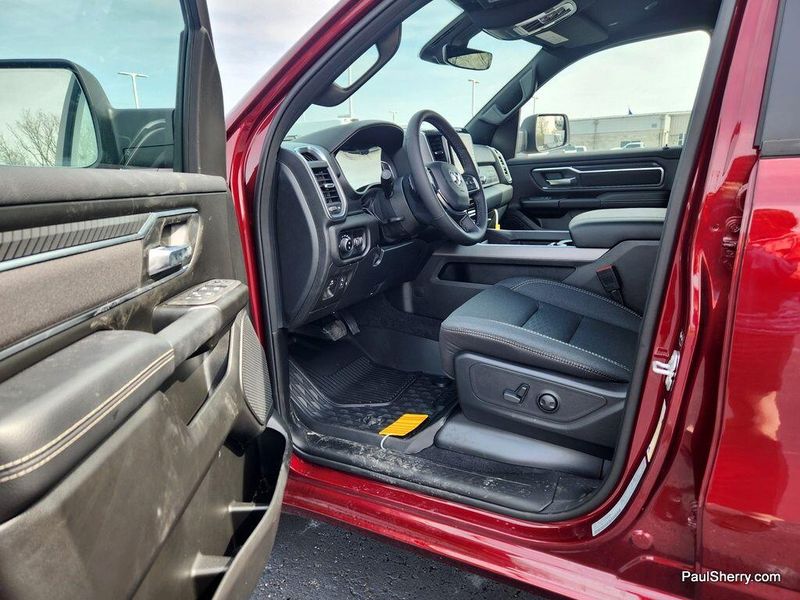 New 2025 RAM 1500 Big Horn Crew Cab 4x4 5