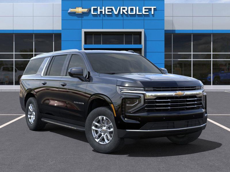 2025 Chevrolet Suburban LTImage 7