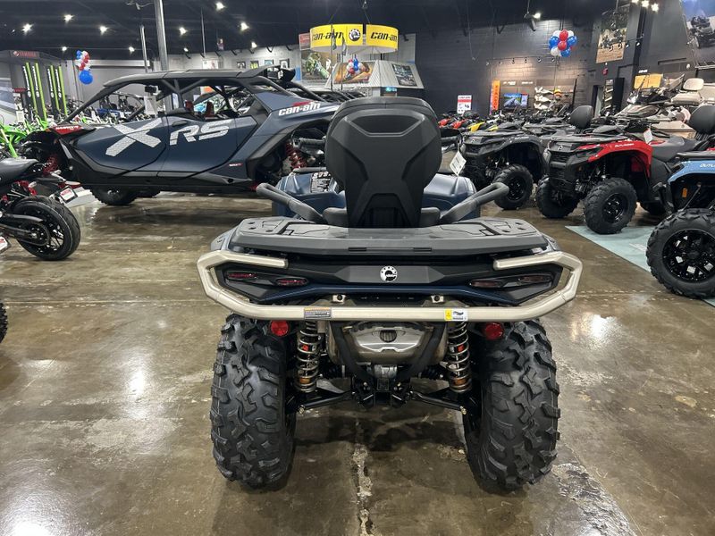 New 2026 Can-Am OUTLANDER MAX LIMITED 1000R Image 13