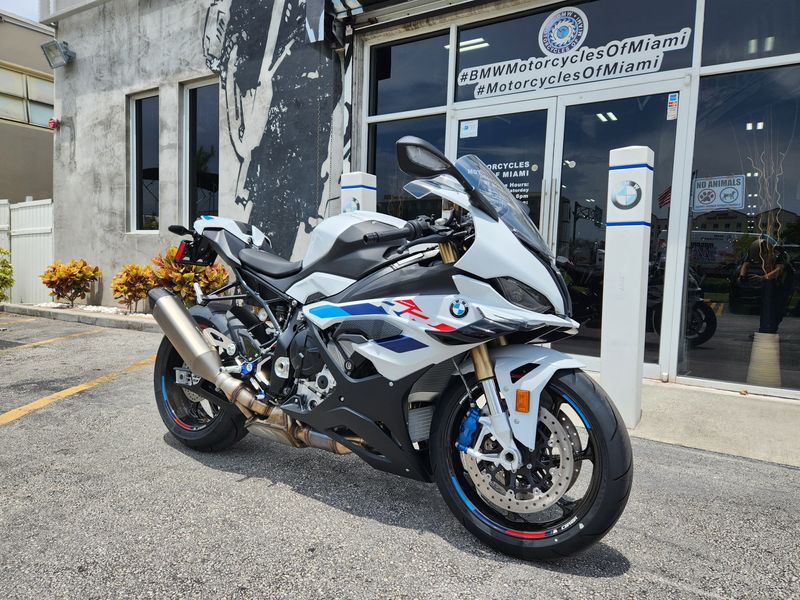 2024 BMW S 1000 RR Image 9