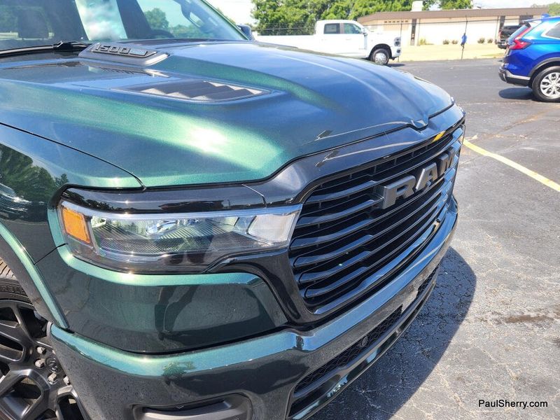 New 2026 RAM 1500 Laramie Crew Cab 4x4 5'7' Box