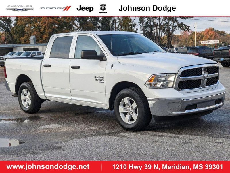 2022 RAM 1500 Classic SLTImage 1