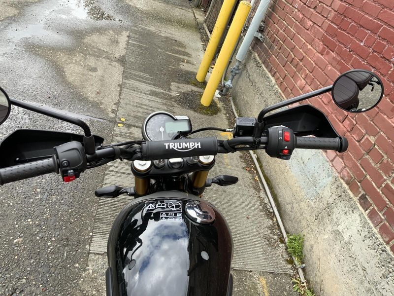 2025 Triumph SCRAMBLER 400 X
