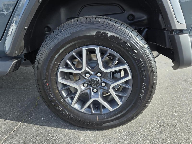 New 2026 Jeep Wrangler 4-door Sahara
