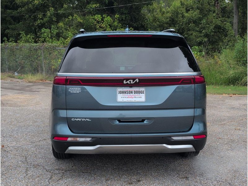 Used 2023 Kia Carnival MPV SX PrestigeImage 4