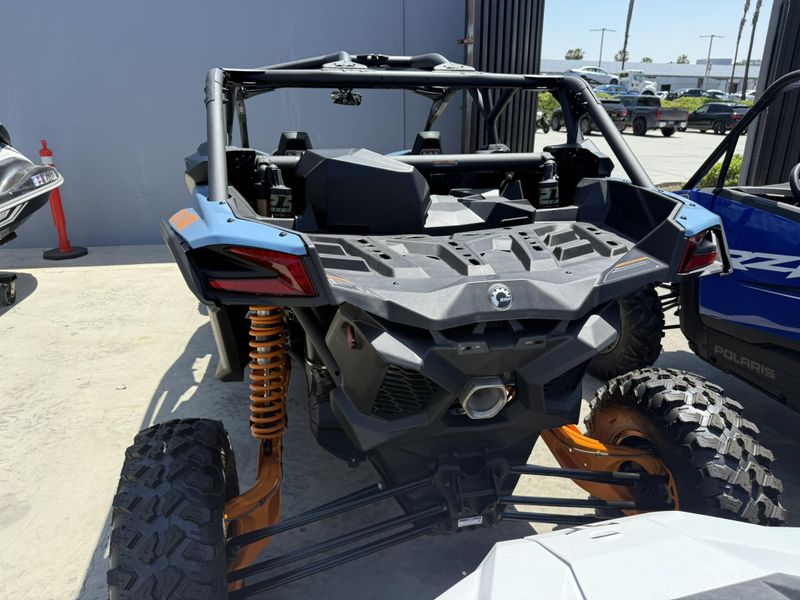 2025 Can-Am MAVERICK X3 MAX RS TURBO Image 8