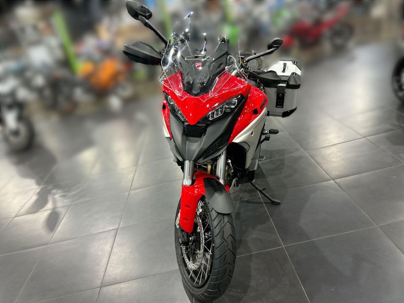 New 2025 Ducati MULTISTRADA V4 RALLY TRAVEL & RADAR SPOKED WHEELS Image 18