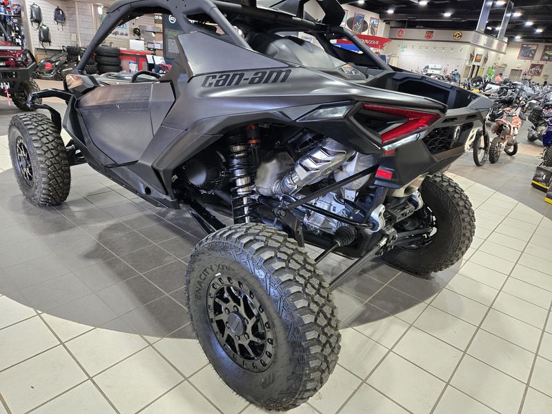 NEW 2026 CAN-AM MAVERICK R X RS 999T DCT Image 6