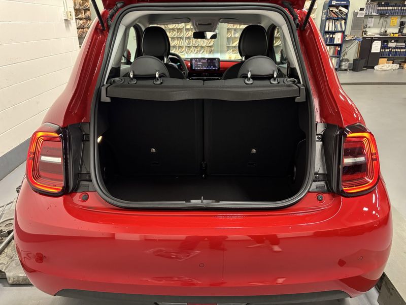 New 2024 Fiat 500e Inspi(red)Image 25