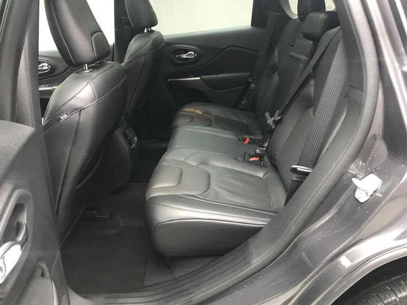 2019 Jeep Cherokee LimitedImage 9