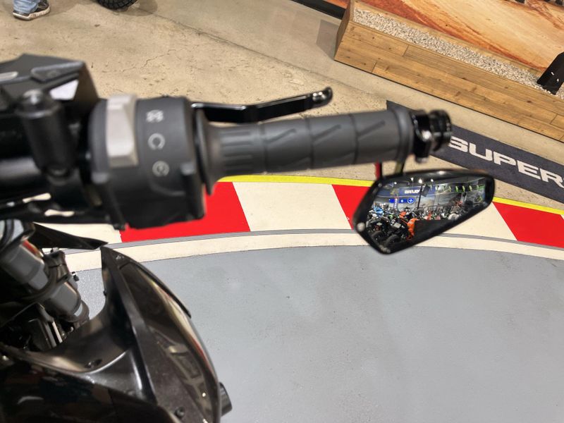 Used 2025 Kawasaki Z900 ABS Image 18
