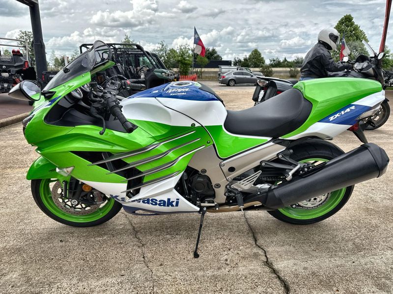 最安 Used 2024 Kawasaki NINJA ZX 14R 40th Anniversary Edition ABS アイドルグッズ
