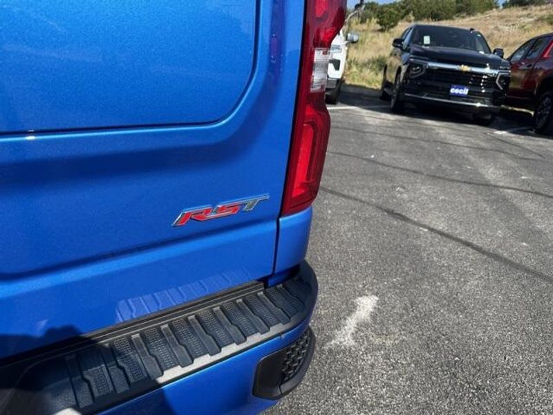 2025 Chevrolet Silverado 1500 RST photo 21