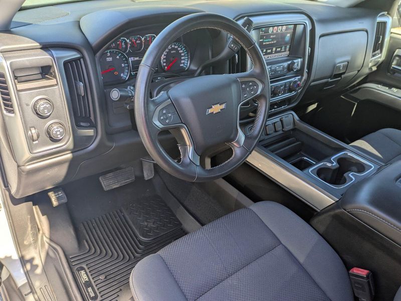 2018 Chevrolet Silverado 1500 LT photo 15