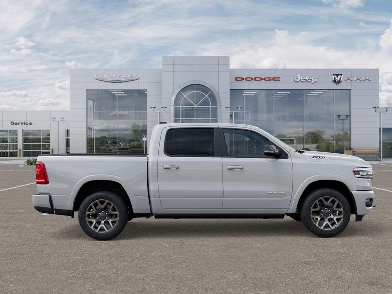 New 2025 RAM 1500 Laramie Crew Cab 4x4 5