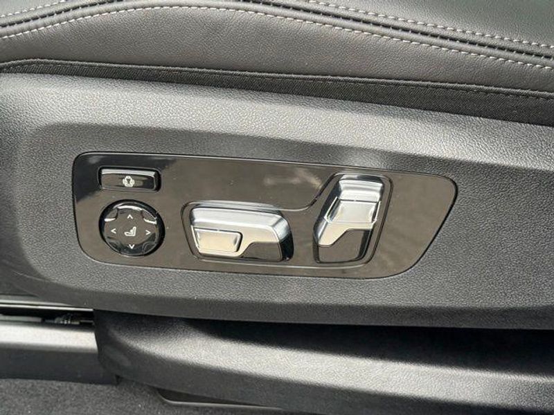 New 2026 BMW X7 xDrive40iImage 18