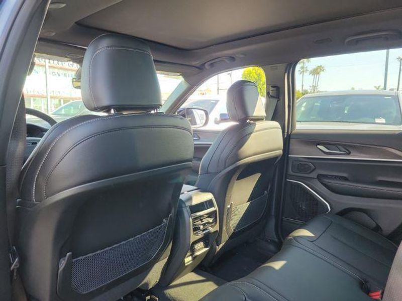 New 2026 Jeep Grand Cherokee Limited