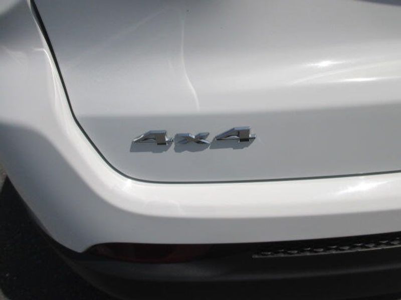 2024 Jeep Compass LatitudeImage 12