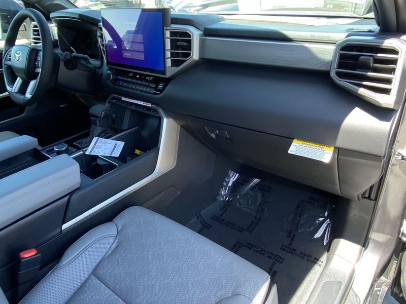 2025 Toyota Tundra LimitedImage 9
