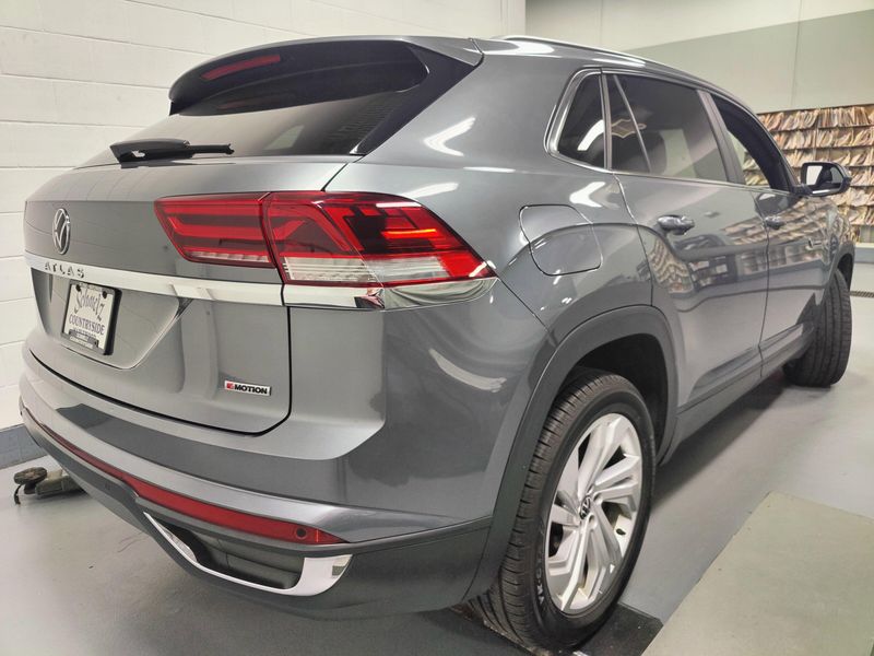 Used 2020 Volkswagen Atlas Cross Sport SEL AWD w/Sunroof/NavImage 12