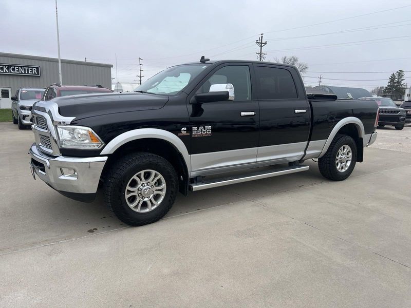 2014 RAM 2500 LaramieImage 43