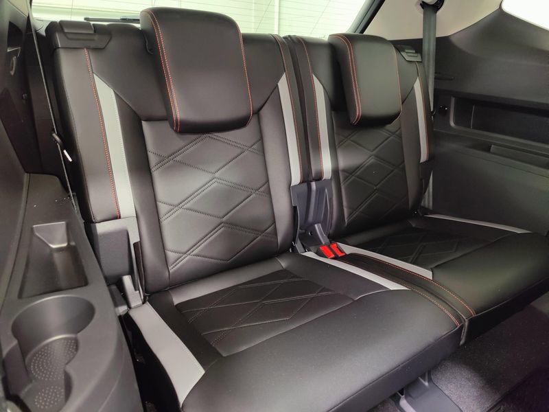 Used 2025 Volkswagen Atlas AWD Peak Edition w/SunroofImage 23