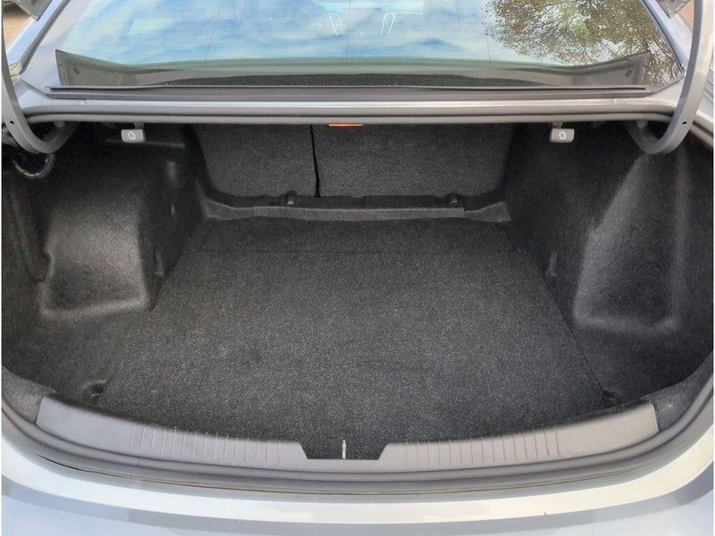 Used 2024 Chevrolet Malibu LTImage 34