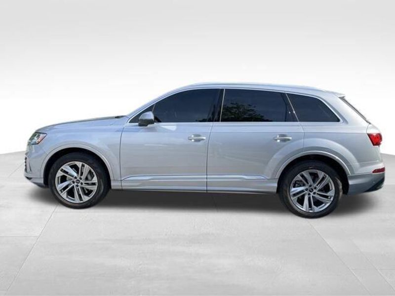 2021 Audi Q7 Premium Plus