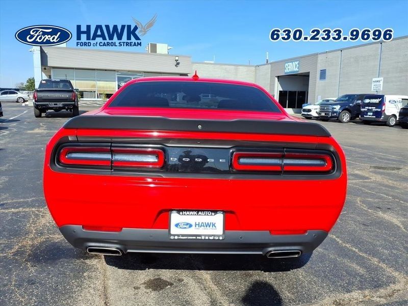 2019 Dodge Challenger SXT photo 5