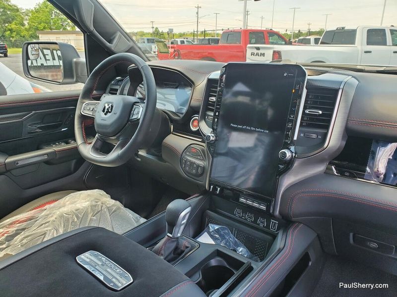 New 2026 RAM 1500 Rho Crew Cab 4x4 5'7' Box