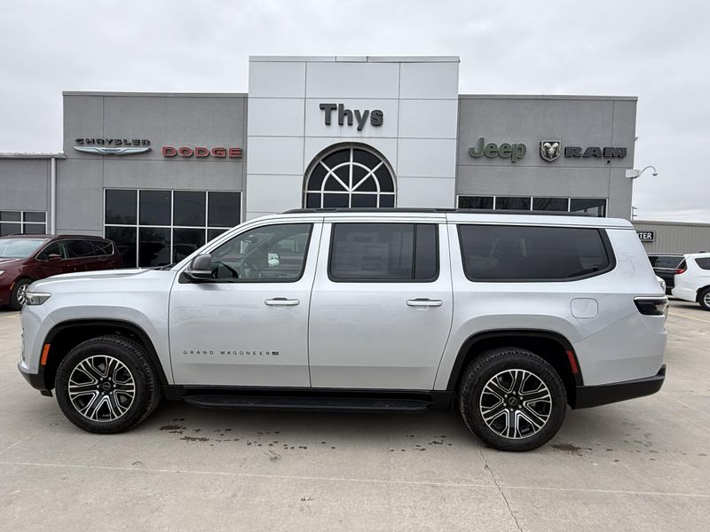 2026 Jeep Grand Wagoneer L 4x4Image 38