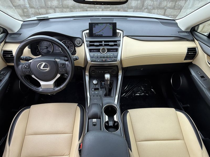 2016 Lexus NX 200tImage 29