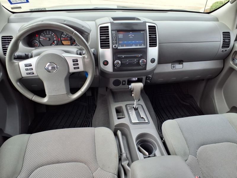 2019 Nissan Frontier SVImage 4