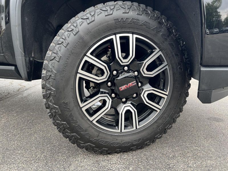 Used 2021 GMC Sierra 2500HD AT4