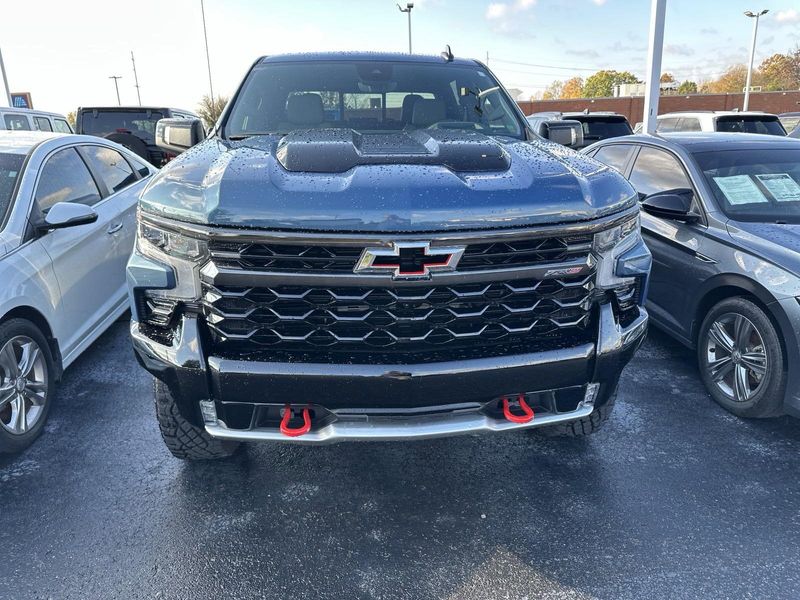 2024 Chevrolet Silverado 1500 ZR2Image 2